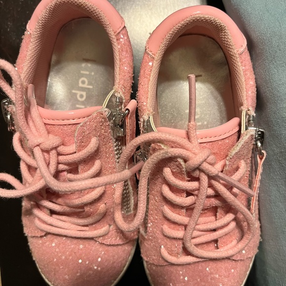 Toddler Girls size 9 kidpik pink sparkly sneakers - Picture 1 of 3
